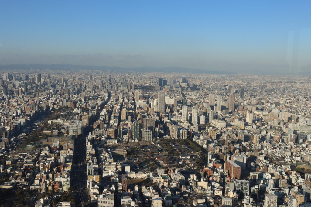 大阪の街を見下ろす（阿部のハルカス）